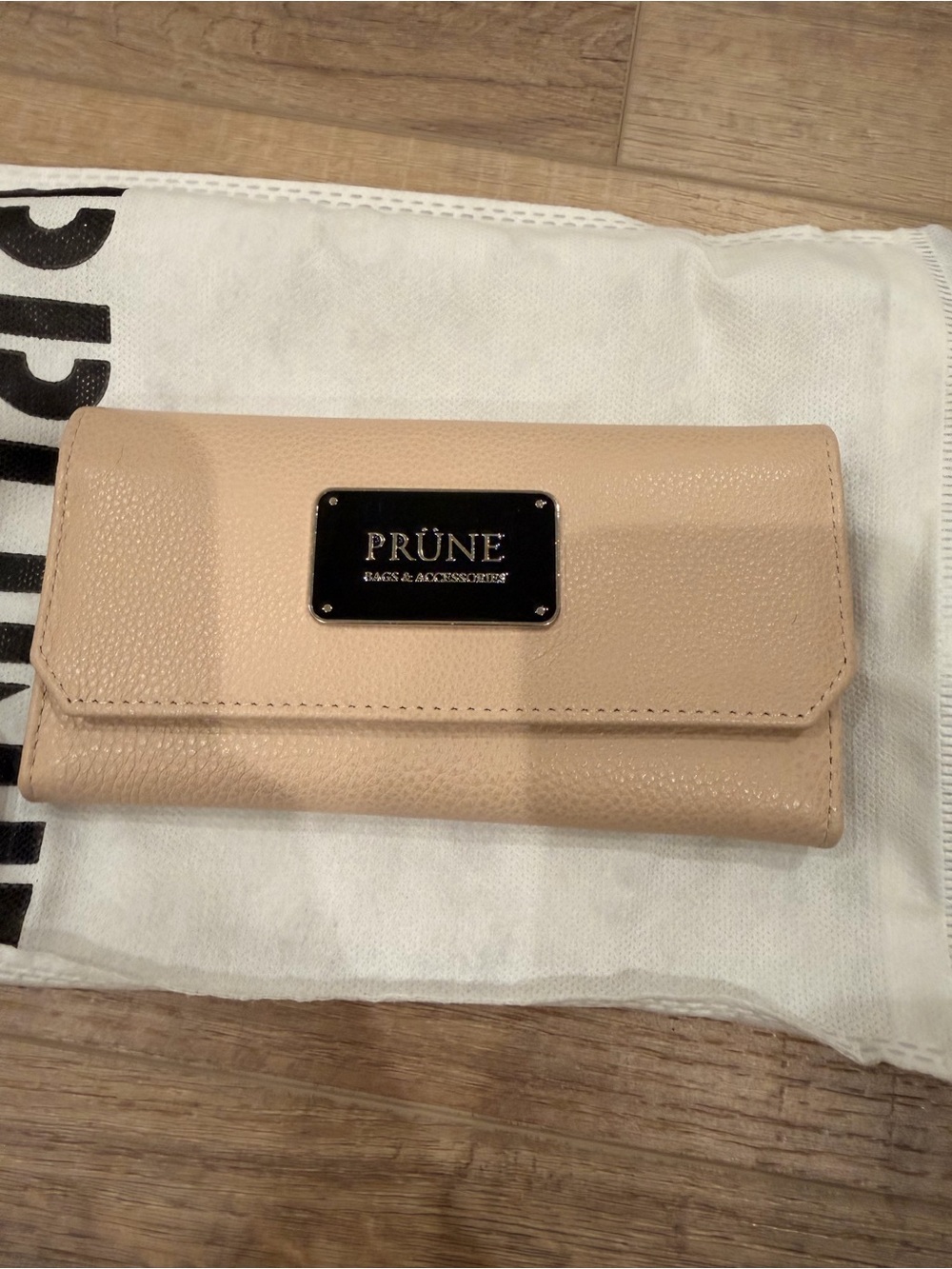 Prune- Beige Leather Wallet - Women's Accessories